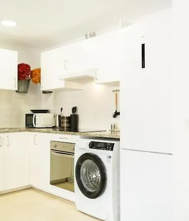Апартаменты Seahomes Vacations - Centric 100m And Pkg Тосса-де-Мар