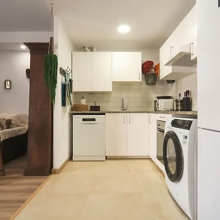 Seahomes Vacations - Centric 100m And Pkg Тосса-де-Мар